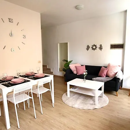 Carmen House Holiday home *